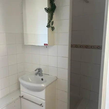 Cosy - A 2 Min De La Gare De *