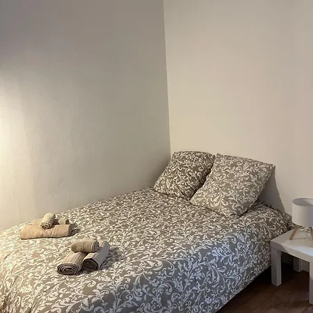 Apartment Cosy - A 2 Min De La Gare De